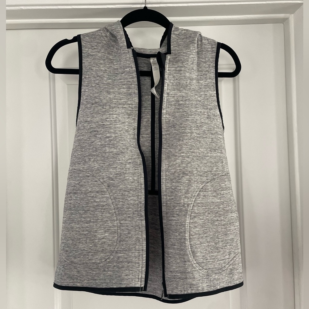 Lululemon Insculpt Reversible Vest